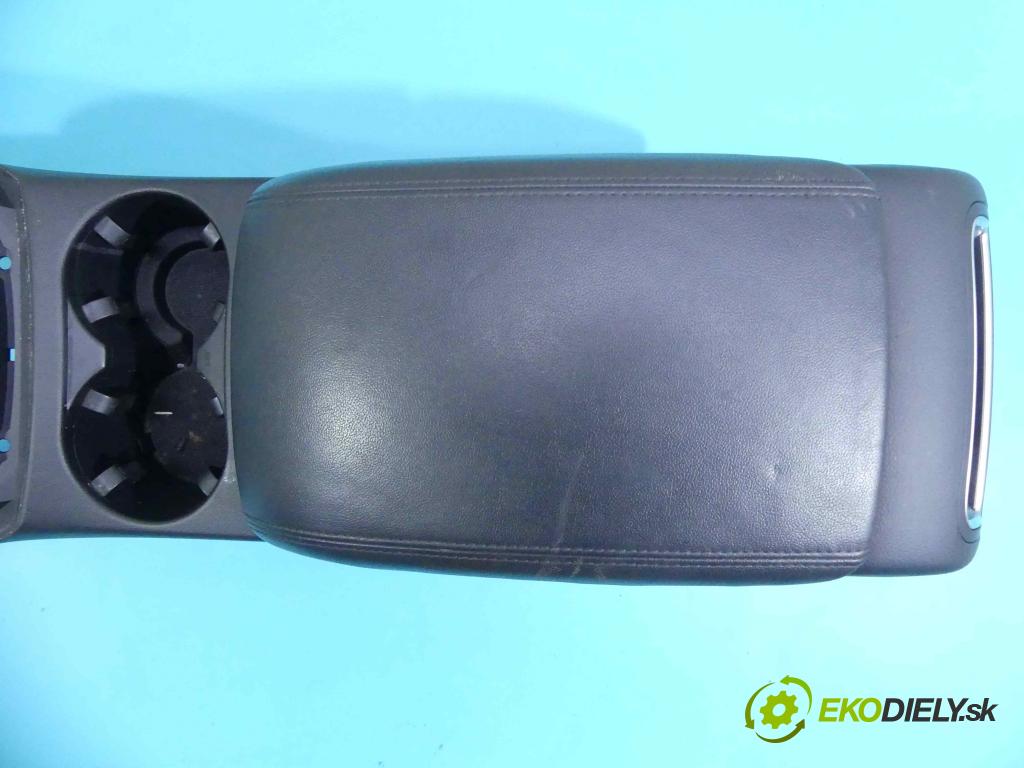 Audi Q5 2008-2016 2.0 tdi 170 HP automatic 125 kW 1968 cm3 5- operadlo 8R0864981 (Lakťové opierky)