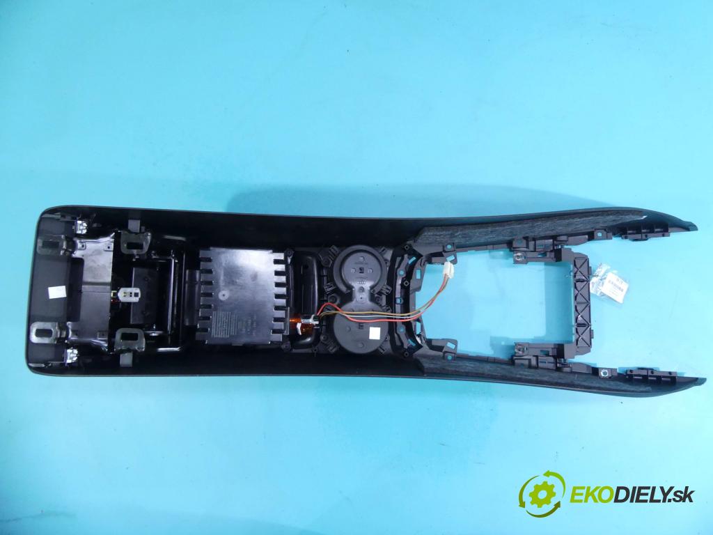 Audi Q5 2008-2016 2.0 tdi 170 HP automatic 125 kW 1968 cm3 5- operadlo 8R0864981 (Lakťové opierky)