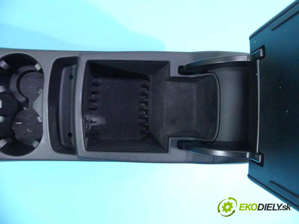 Audi Q5 2008-2016 2.0 tdi 170 HP automatic 125 kW 1968 cm3 5- operadlo 8R0864981 (Lakťové opierky)