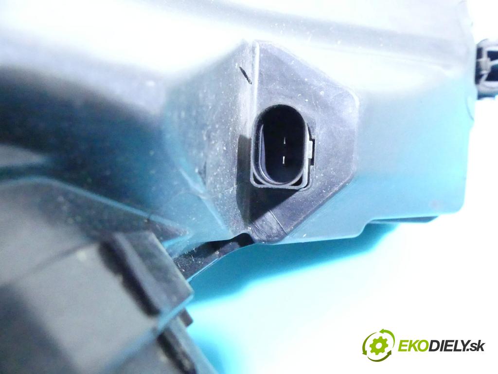 Audi Q5 2008-2016 2.0 tdi 170 HP automatic 125 kW 1968 cm3 5- obal filtra vzduchu 8K0133837BF (Obaly filtrov vzduchu)