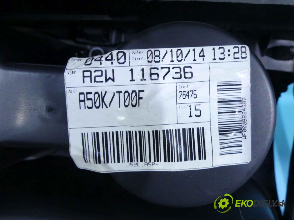 Kia Ceed II 2012-2018 1.6 crdi 128 hp manual 94 kW 1582 cm3 5- loketní opěrka 84667-A2000 (Loketní opěrky)