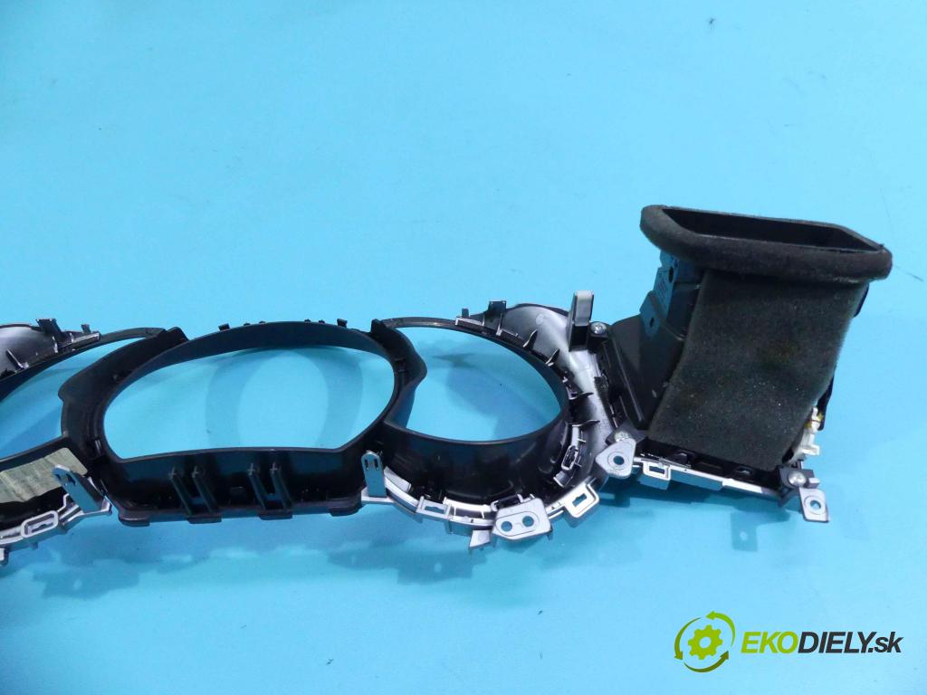 Kia Ceed II 2012-2018 1.6 crdi 128 HP manual 94 kW 1582 cm3 5- Mřížka: kúrenia stredová 84832-A2000WK (Mriežky kúrenia (fukáre))