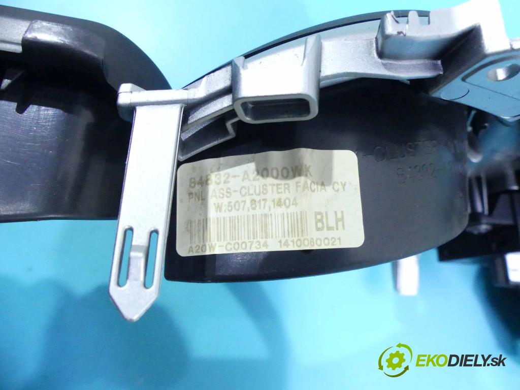 Kia Ceed II 2012-2018 1.6 crdi 128 HP manual 94 kW 1582 cm3 5- Mřížka: kúrenia stredová 84832-A2000WK (Mriežky kúrenia (fukáre))