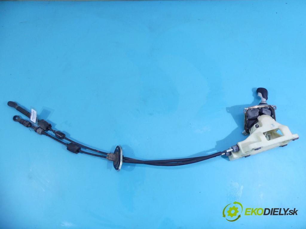 Kia Ceed II 2012-2018 1.6 crdi 128 HP manual 94 kW 1582 cm3 5- Páka: Změny: stupeň,rýchlosť 43700-A2300 (Rýchlostné páky / kulisy)