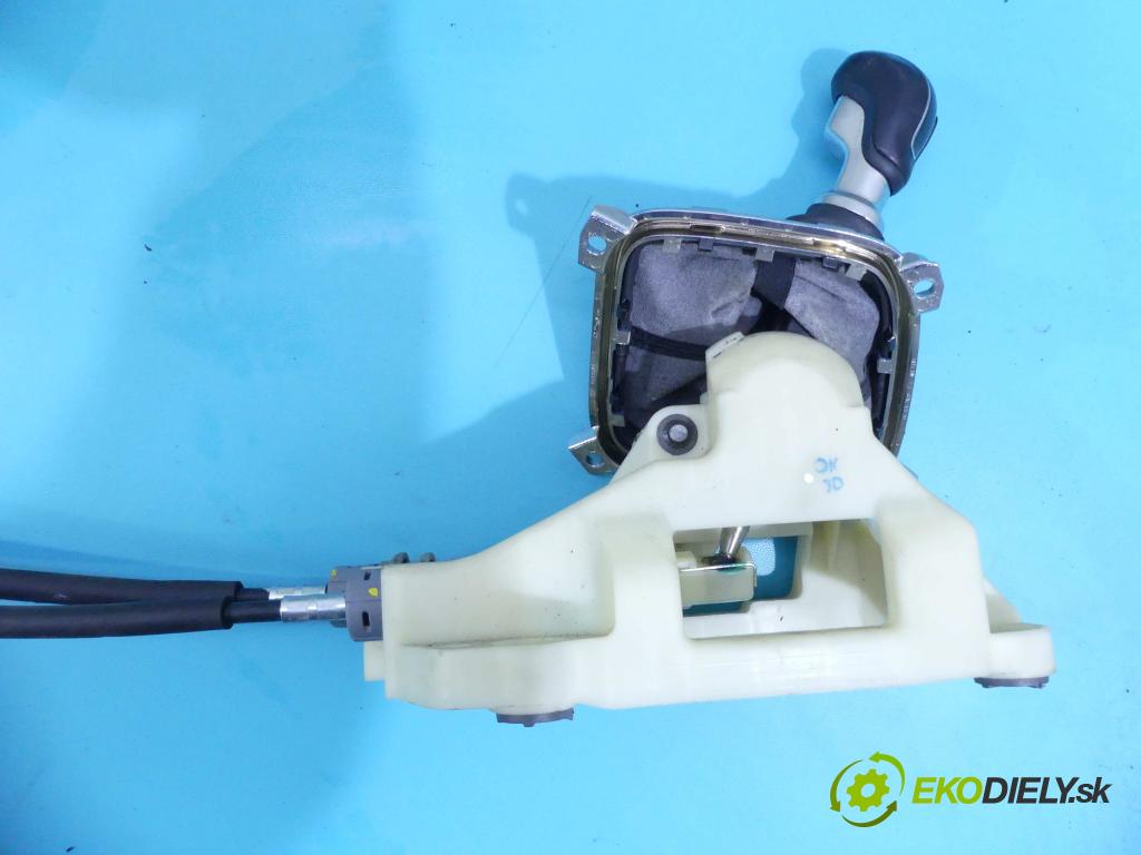 Kia Ceed II 2012-2018 1.6 crdi 128 HP manual 94 kW 1582 cm3 5- Páka: Změny: stupeň,rýchlosť 43700-A2300 (Rýchlostné páky / kulisy)