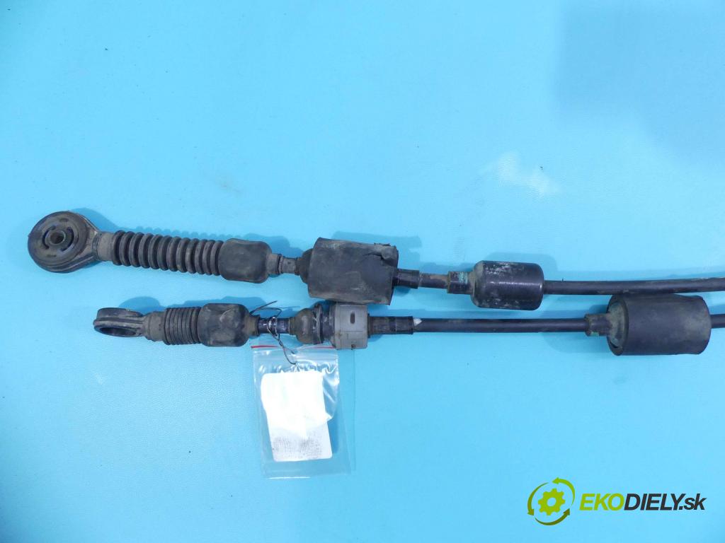 Kia Ceed II 2012-2018 1.6 crdi 128 HP manual 94 kW 1582 cm3 5- Páka: Změny: stupeň,rýchlosť 43700-A2300 (Rýchlostné páky / kulisy)