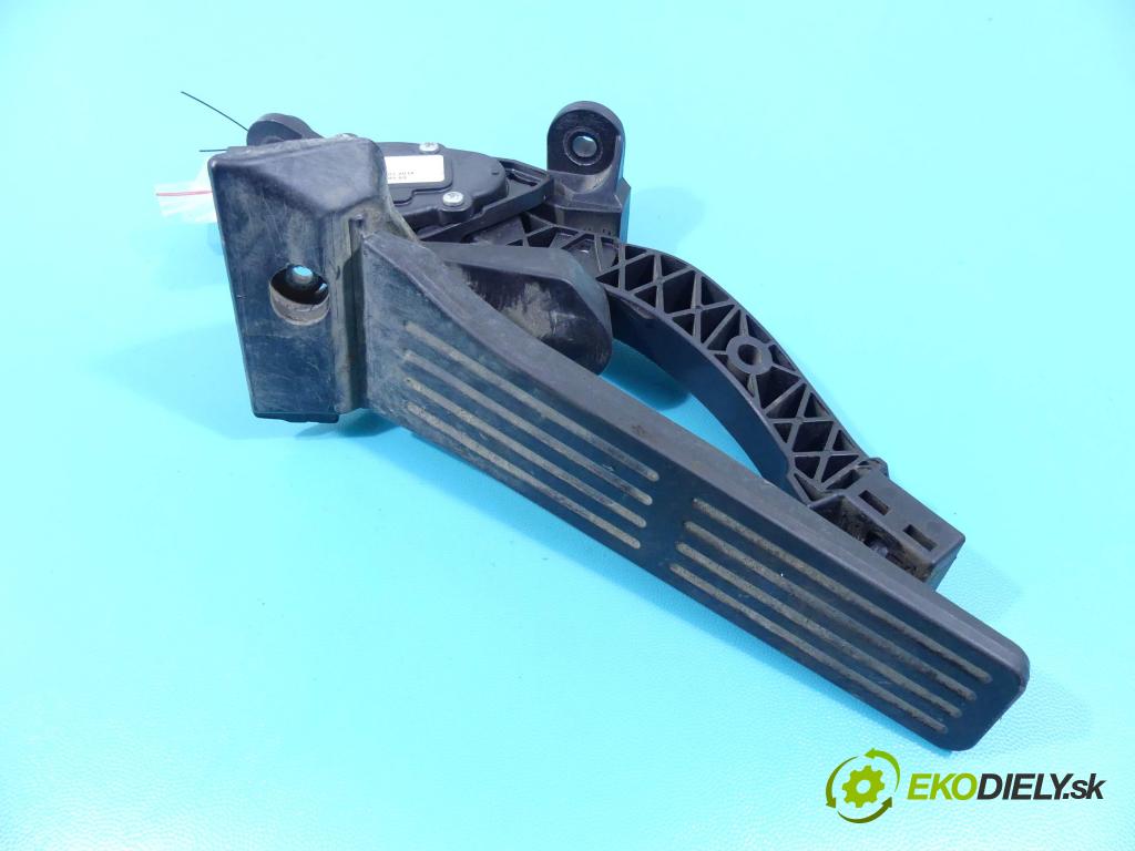 Kia Ceed II 2012-2018 1.6 crdi 128 HP manual 94 kW 1582 cm3 5- pedále A10032700A6100 (Pedále)