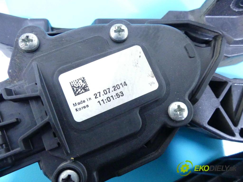 Kia Ceed II 2012-2018 1.6 crdi 128 HP manual 94 kW 1582 cm3 5- pedále A10032700A6100 (Pedále)