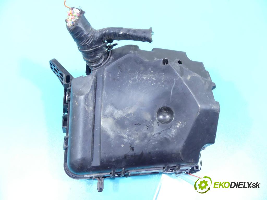 Kia Ceed II 2012-2018 1.6 crdi 128 hp manual 94 kW 1582 cm3 5- skříňka pojistková 91950-3X510 (Pojistkové skříňky)