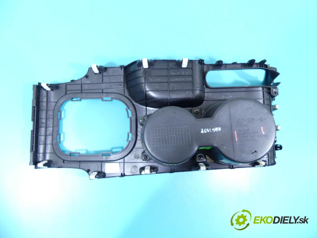 Hyundai Ix35 2.0 16v 163 HP manual 120 kW 1998 cm3 5- Rukojeť: na nápoje: 84652-2Y000 (Úchyty, držiaky na nápoje)