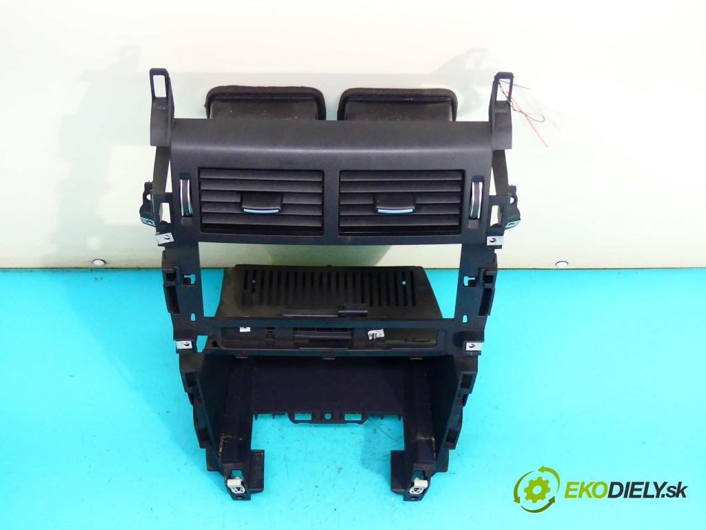 Land rover Discovery Sport 2014-2019 L550 2.0 td 150 HP manual 110 kW 1999 cm3 5- Mřížka: kúrenia stredová FK72-04634-AG (Mriežky kúrenia (fukáre))