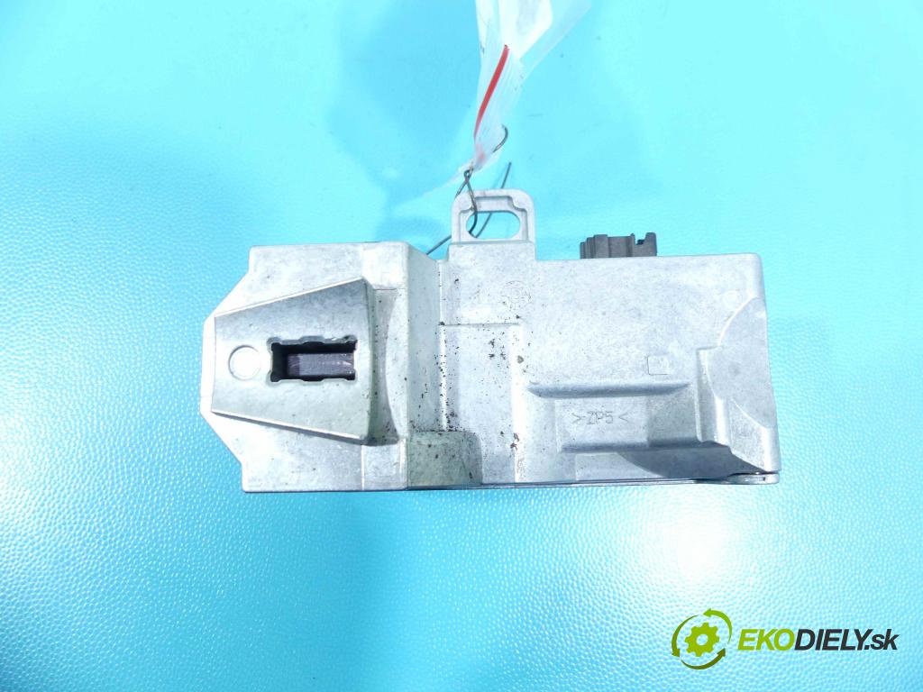 Land rover Discovery Sport 2014-2019 L550 2.0 td 150 HP manual 110 kW 1999 cm3 5- Blokáda: řízení: BJ32-3K772-AD (Ostatné)