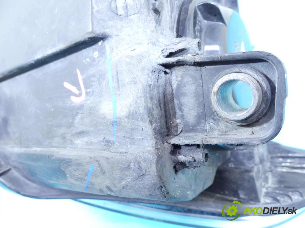 Vw Passat CC 2008-2016 2.0 tdi 170 HP automatic 125 kW 1968 cm3 4- Reflektor: pravý 0301239282 (Pravé)