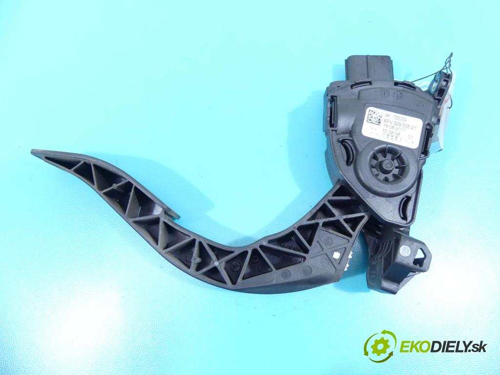 Audi Q5 2008-2016 2.0 tdi 170 HP automatic 125 kW 1968 cm3 5- pedále 8K1723523A (Pedále)