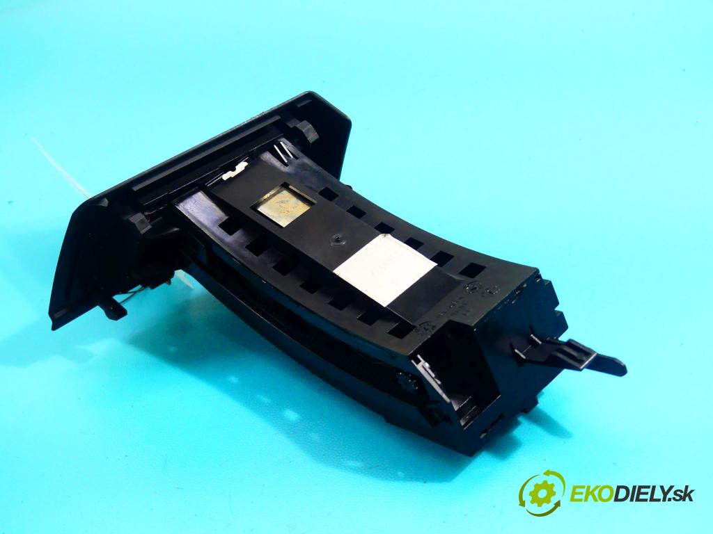 Bmw X3 E83 2003-2010 3.0d 204 HP automatic 150 kW 2993 cm3 5- Rukojeť: na nápoje: 5116-3418358 (Úchyty, držiaky na nápoje)