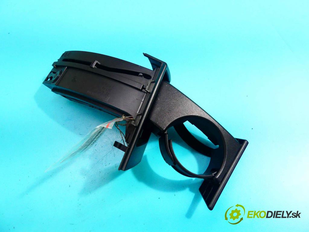 Bmw X3 E83 2003-2010 3.0d 204 HP automatic 150 kW 2993 cm3 5- Rukojeť: na nápoje: 5116-3418358 (Úchyty, držiaky na nápoje)