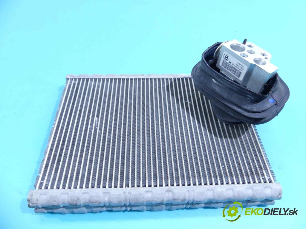 Audi Q5 2008-2016 2.0 tdi 170 hp automatic 125 kW 1968 cm3 5- radiátor H1392009 (Radiátory topení)