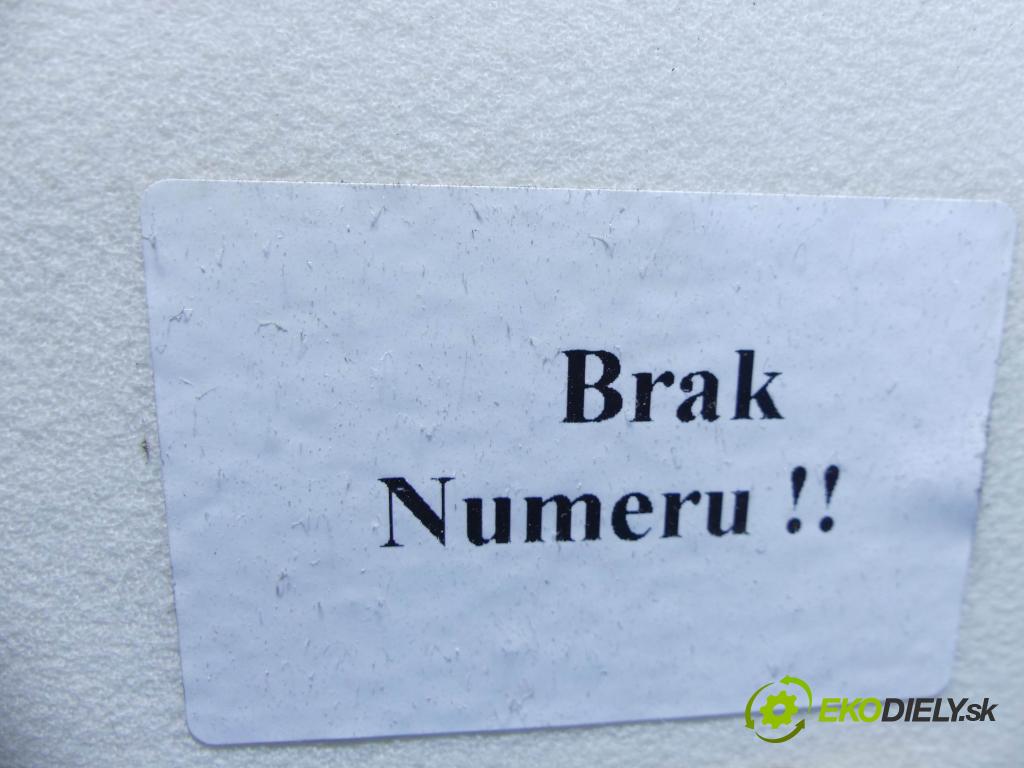 Audi Q5 2008-2016 2.0 tdi 170 hp automatic 125 kW 1968 cm3 5- radiátor  (Radiátory topení)
