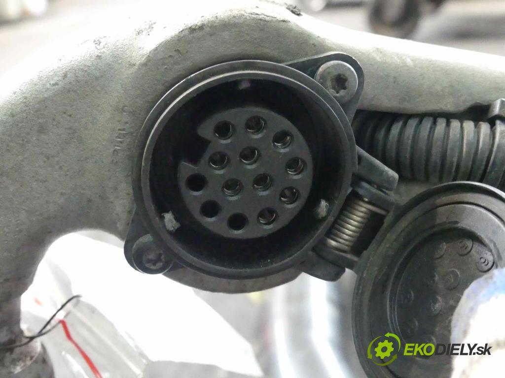 Audi Q5 2008-2016 2.0 tdi 170 hp automatic 125 kW 1968 cm3 5- oko tažné 8R0800495B