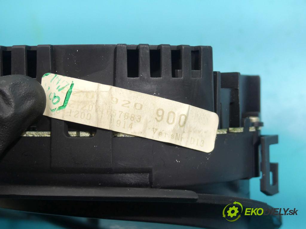 Audi A2 1.4 tdi 75 hp manual 55 kW 1422 cm3 5- Přístrojová deska 8Z0920900 (Přístrojové desky, displeje)