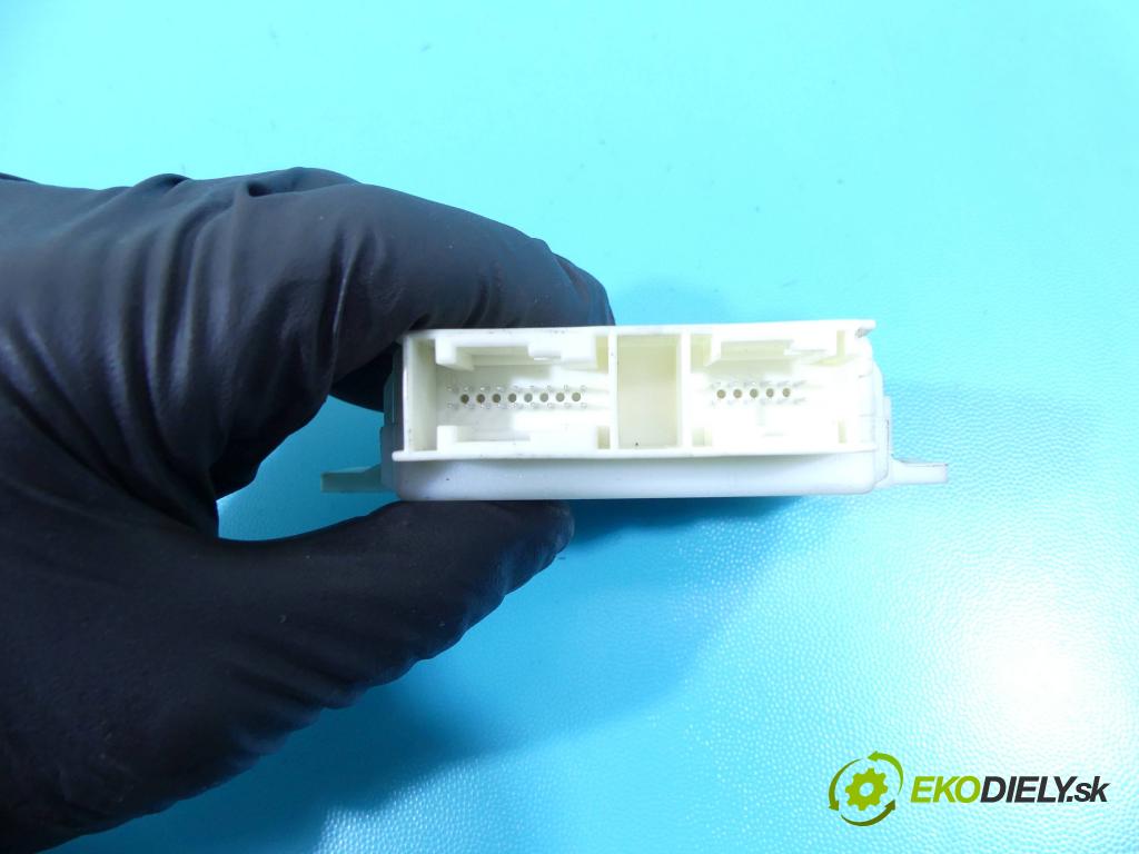 Mercedes S W221 2005-2013 2.1 cdi 204 HP automatic 150 kW 2143 cm3 4- modul riadiaca jednotka 0263004374 (Ostatné)