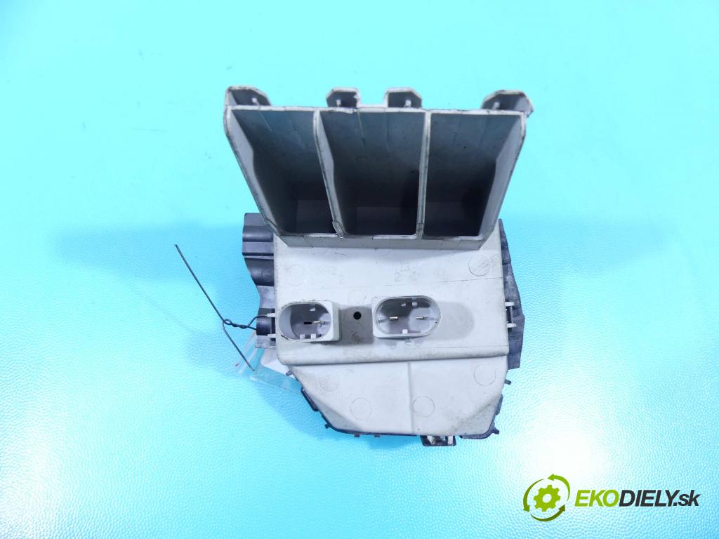 Mercedes S W221 2005-2013 2.1 cdi 204 hp automatic 150 kW 2143 cm3 4- skříňka pojistková A2215406850 (Pojistkové skříňky)