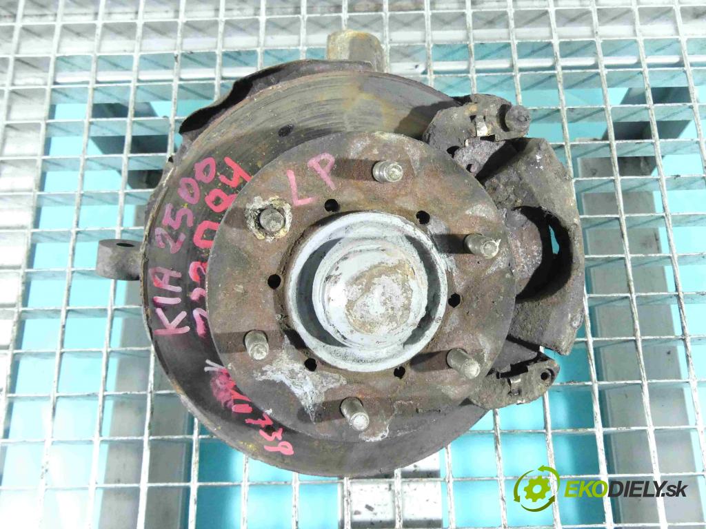 Kia K2500 2.5 94 HP manual 69 kW 2476 cm3 3- náboj ľavé  (Náboje)