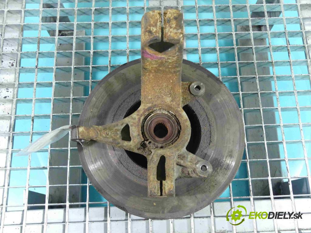 Renault Scenic II 2003-2009 1.9 dci 120 HP manual 88 kW 1870 cm3 5- náboj ľavé  (Náboje)