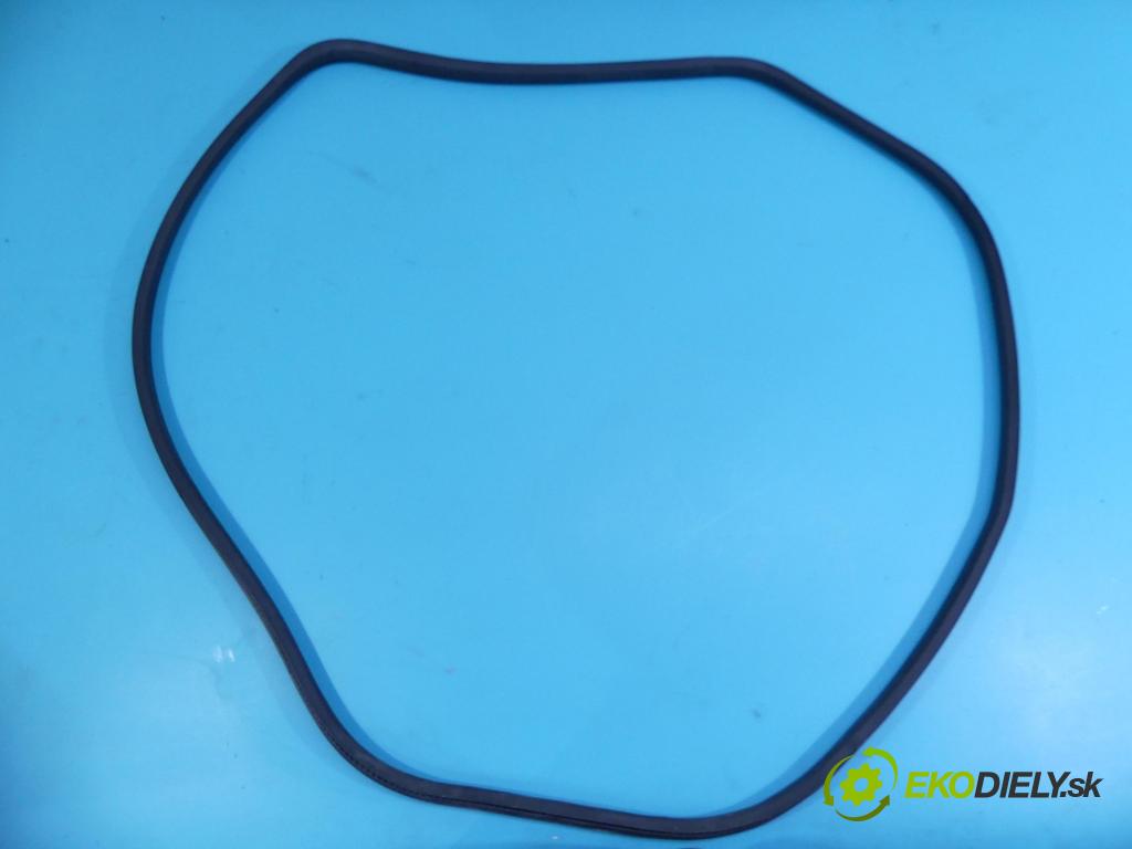 Land rover Discovery Sport 2014-2019 L550 2.0 td 150 hp manual 110 kW 1999 cm3 5- Těsnění: dveře zadní pravé FK72-253A10-A (Ostatní)