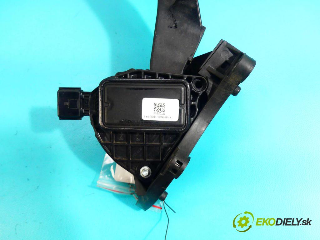 Land rover Discovery Sport 2014-2019 L550 2.0 td 150 HP manual 110 kW 1999 cm3 5- pedále GK7M-9F836-CA (Pedále)