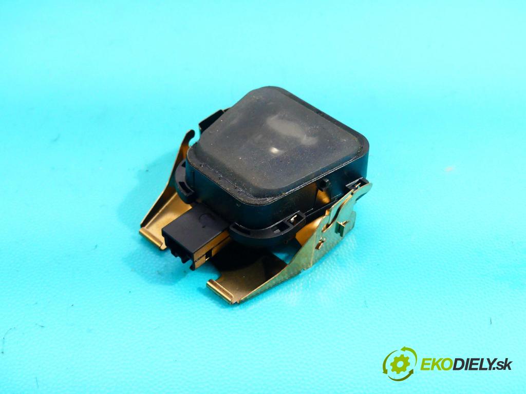 Land rover Discovery Sport 2014-2019 L550 2.0 td 150 HP manual 110 kW 1999 cm3 5- snímač déšť: CPLA-17D547-AJ (Snímače dažďa)