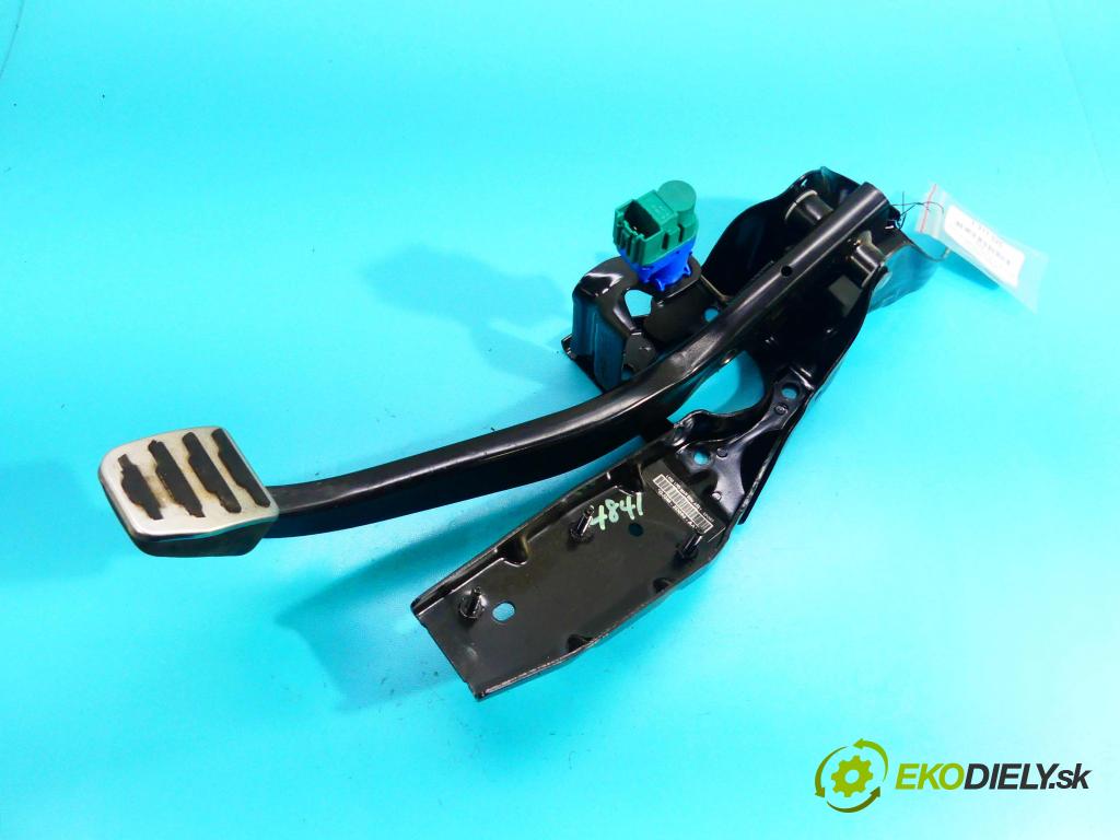 Land rover Discovery Sport 2014-2019 L550 2.0 td 150 HP manual 110 kW 1999 cm3 5- pedále GJ3M-2D094-AA (Pedále)