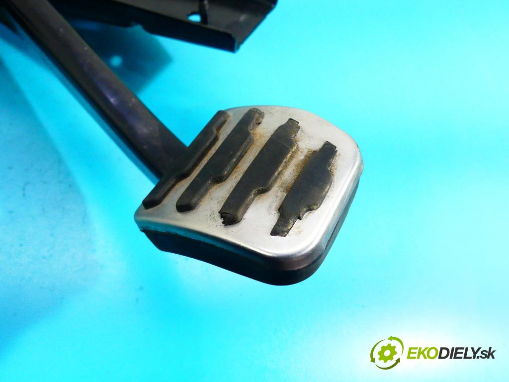 Land rover Discovery Sport 2014-2019 L550 2.0 td 150 HP manual 110 kW 1999 cm3 5- pedále GJ3M-2D094-AA (Pedále)