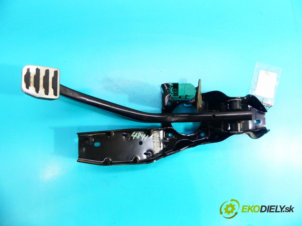 Land rover Discovery Sport 2014-2019 L550 2.0 td 150 HP manual 110 kW 1999 cm3 5- pedále GJ3M-2D094-AA (Pedále)