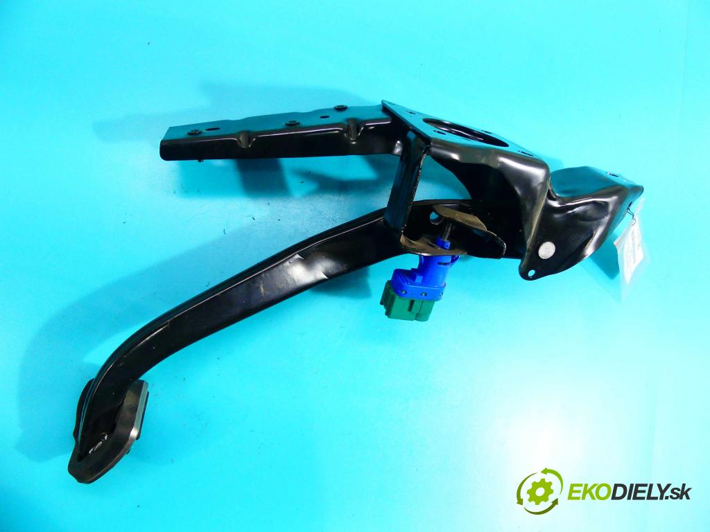 Land rover Discovery Sport 2014-2019 L550 2.0 td 150 HP manual 110 kW 1999 cm3 5- pedále GJ3M-2D094-AA (Pedále)