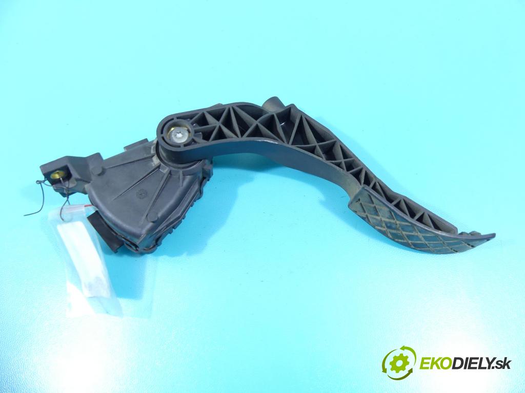 Audi A2 1.4 tdi 75 HP manual 55 kW 1422 cm3 5- pedále 8Z1721523A (Pedále)