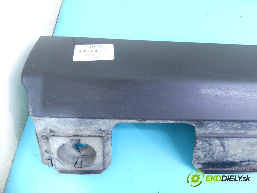 Mercedes S W221 2005-2013 2.1 cdi 204 hp automatic 150 kW 2143 cm3 4- lišta práh: pravé A2216900440 (Lišty prahů)