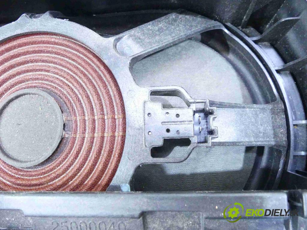 Mercedes S W221 2005-2013 2.1 cdi 204 HP automatic 150 kW 2143 cm3 4- Subwoofer: A2218208102 (Audio zariadenia)