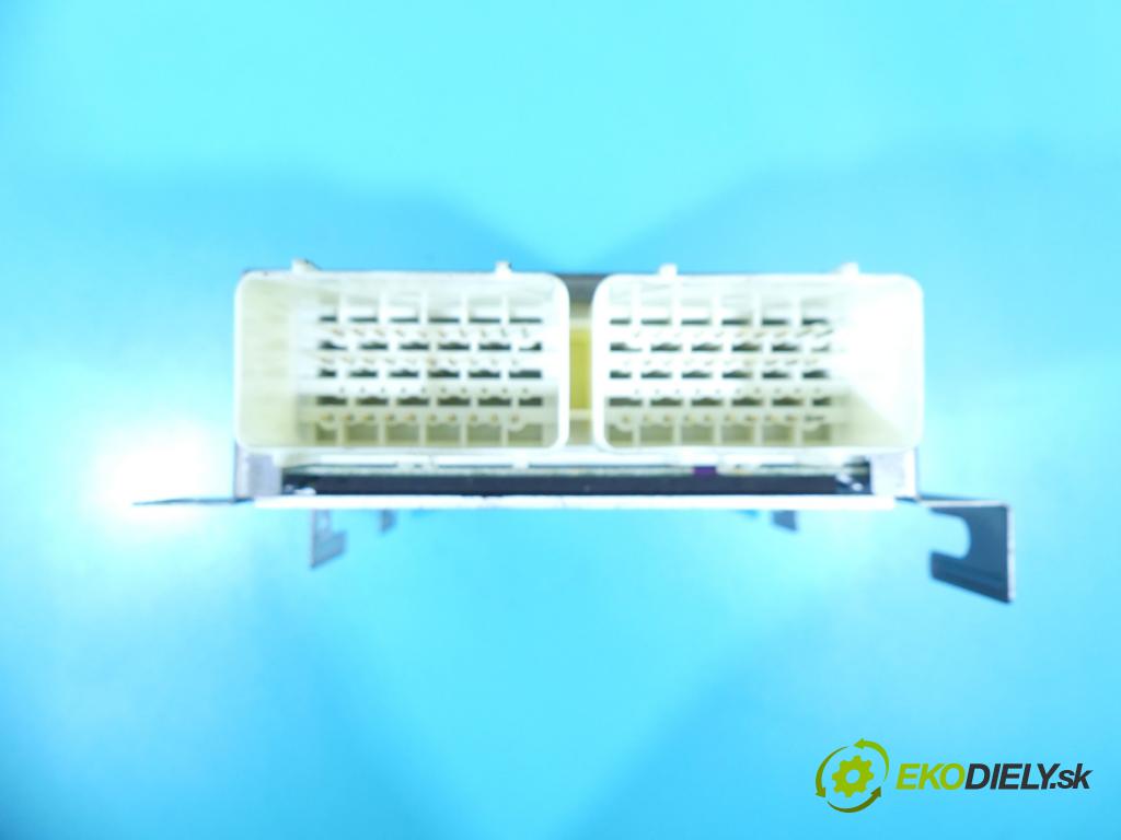 Chrysler Voyager III 1995-2000 3.3 V6 158 HP automatic 116 kW 3301 cm3 5- modul riadiaca jednotka 4748382 (Ostatné)