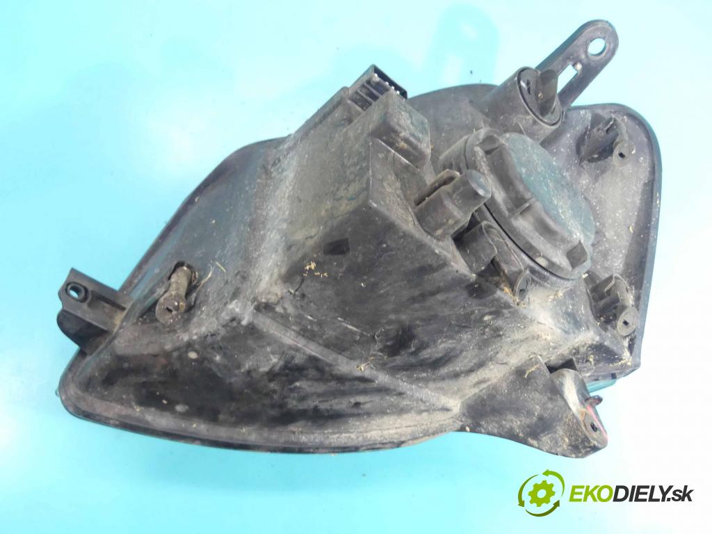 Peugeot Partner I 1996-2008 2.0 hdi 90 HP manual 66 kW 1997 cm3 5- Reflektor: pravý  (Pravé)