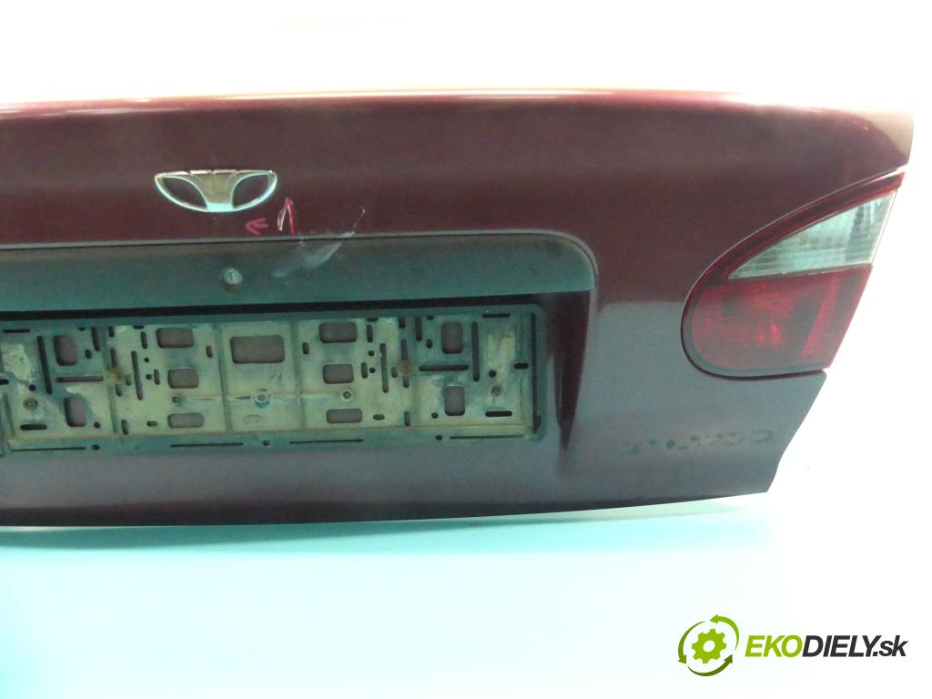 Daewoo Lanos 1.5 16V 99 hp manual 73 kW 1498 cm3 4- zadní kufrové dveře  (Zadní kapoty)