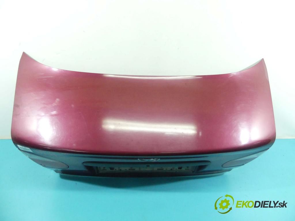 Daewoo Lanos 1.5 16V 99 hp manual 73 kW 1498 cm3 4- zadní kufrové dveře  (Zadní kapoty)