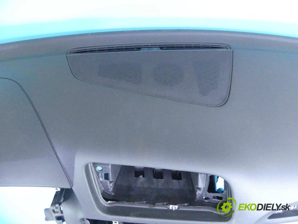 Audi Q5 2008-2016 2.0 tdi 170 HP automatic 125 kW 1968 cm3 5- kokpit,pristrojová doska rozdeľovacia 8R1857041