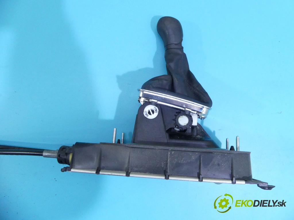 Skoda Rapid 2012-2019 1.4 tdi 90 HP manual 66 kW 1422 cm3 5- Páka: Změny: stupeň,rýchlosť 6RA711049D (Rýchlostné páky / kulisy)