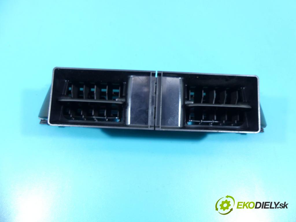 Skoda Rapid 2012-2019 1.4 tdi 90 HP manual 66 kW 1422 cm3 5- Mřížka: kúrenia stredová 5JA820951C (Mriežky kúrenia (fukáre))