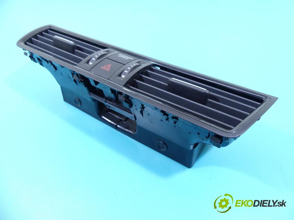 Skoda Rapid 2012-2019 1.4 tdi 90 HP manual 66 kW 1422 cm3 5- Mřížka: kúrenia stredová 5JA820951C (Mriežky kúrenia (fukáre))