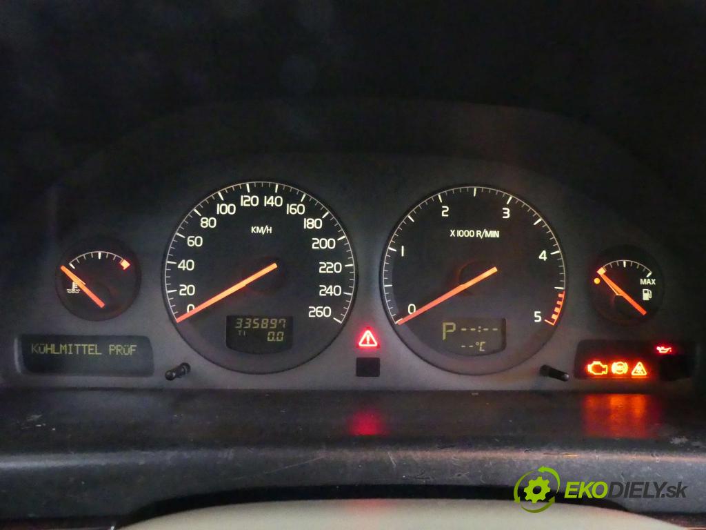 Volvo S80 I 1998-2006 2.5 tdi 140 HP automatic 103 kW 2461 cm3 4- prístrojovka/ budíky 9499671 (Prístrojové dosky, displeje)