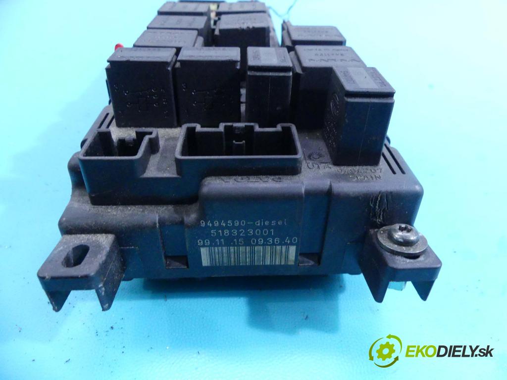 Volvo S80 I 1998-2006 2.5 tdi 140 hp automatic 103 kW 2461 cm3 4- skříňka pojistková 518323001 (Pojistkové skříňky)