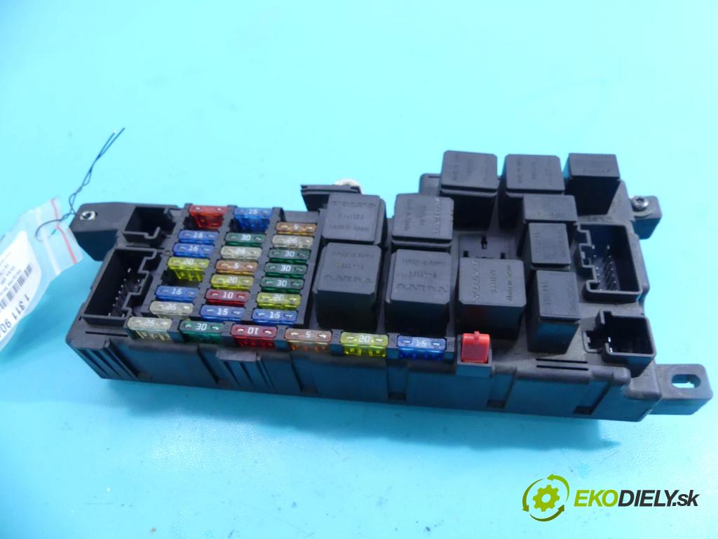 Volvo S80 I 1998-2006 2.5 tdi 140 hp automatic 103 kW 2461 cm3 4- skříňka pojistková 518323001 (Pojistkové skříňky)