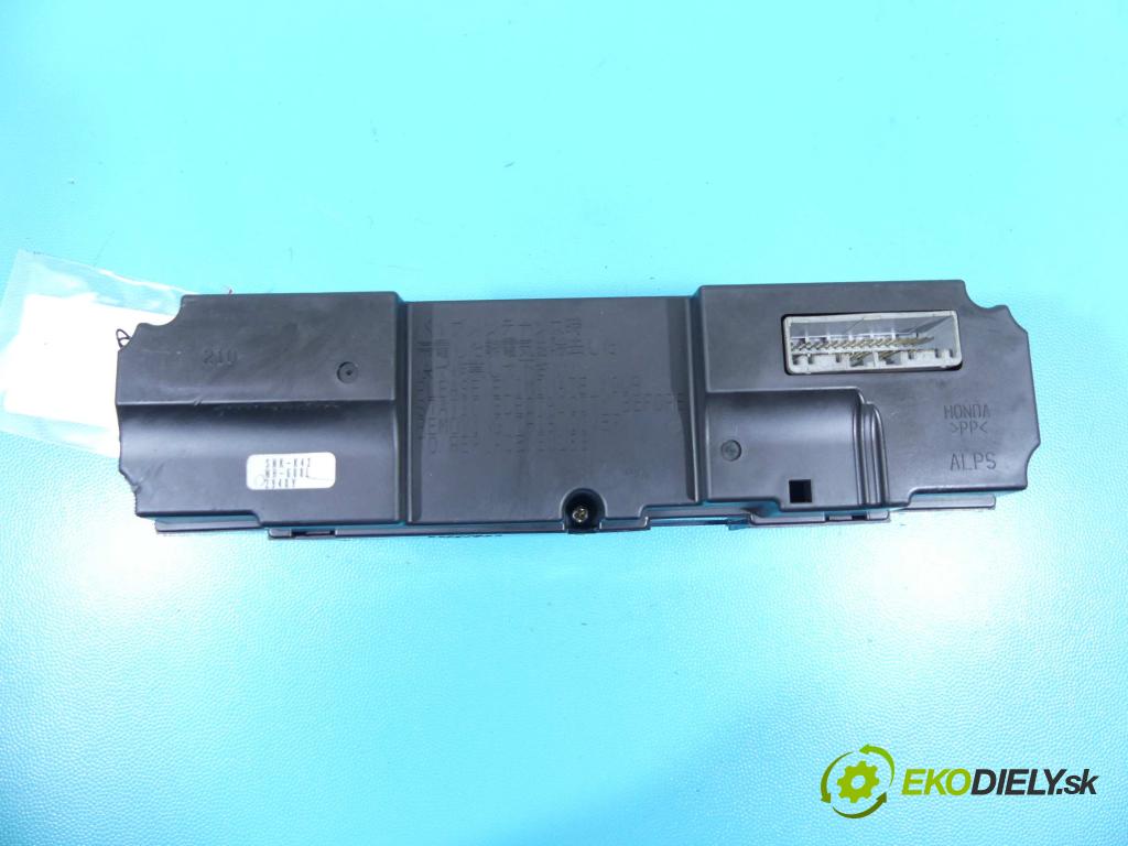 Honda Civic VIII 2006-2011 1.8 16V 140 HP automatic 103 kW 1799 cm3 4- panel kúrenia CLIMATRONIC